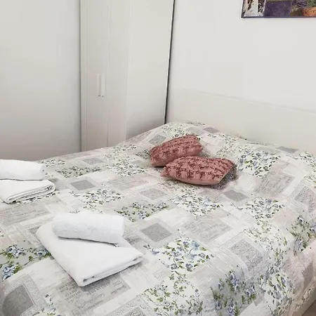 Apartment Seaside Krk Town